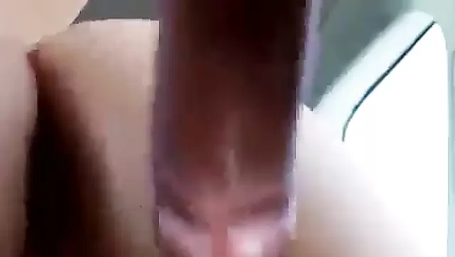 Almatı'da gerçek Kazak kocayla seks